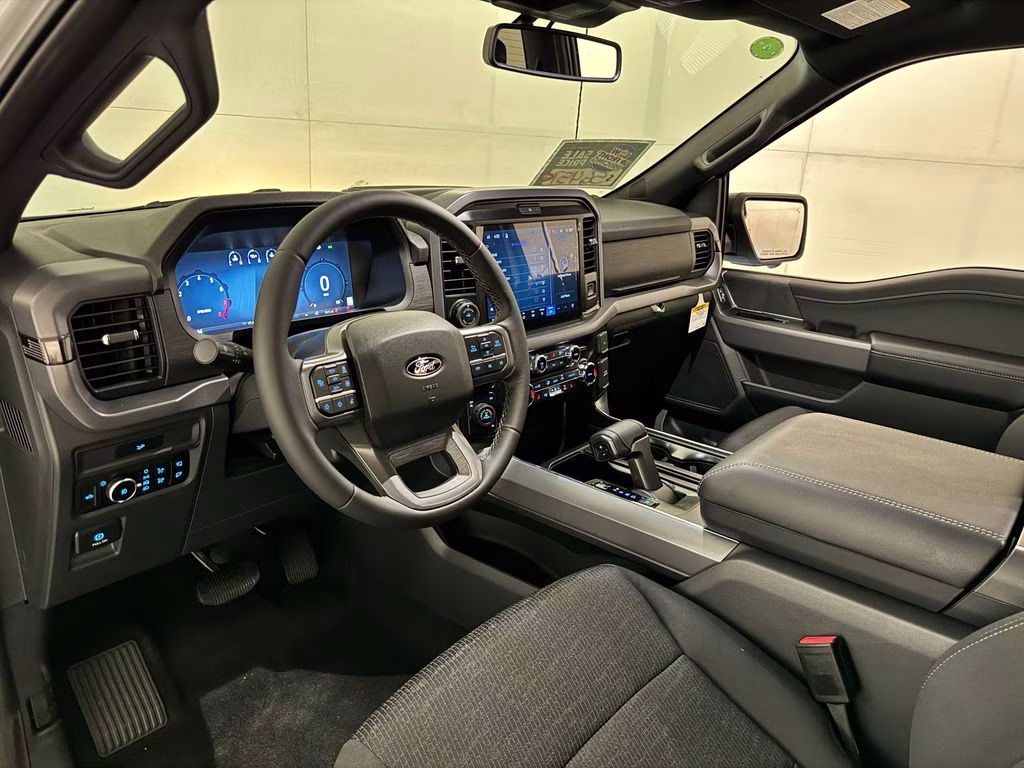 2026 Oxford White Ford F-150 XLT 4X4 Truck