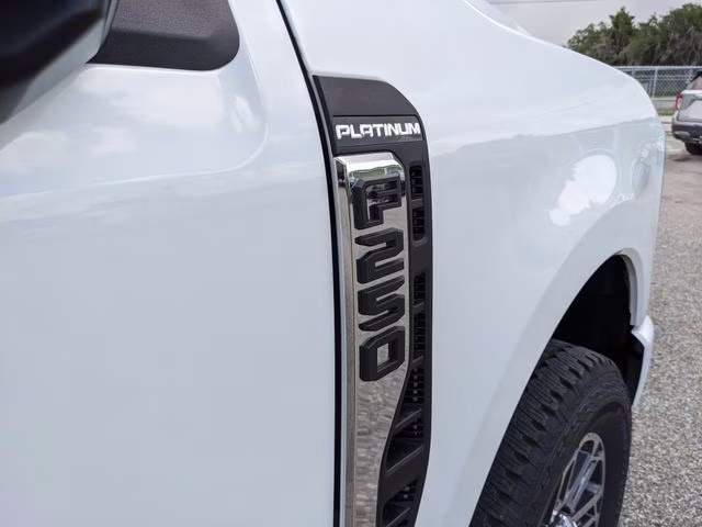 2026 Star White Metallic TC Ford Super Duty F-250 SRW Platinum 4X4 Truck
