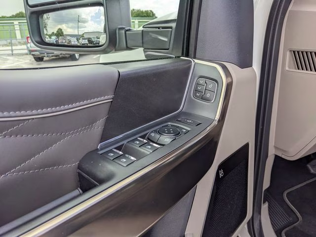 2026 Star White Metallic TC Ford Super Duty F-250 SRW Platinum 4X4 Truck