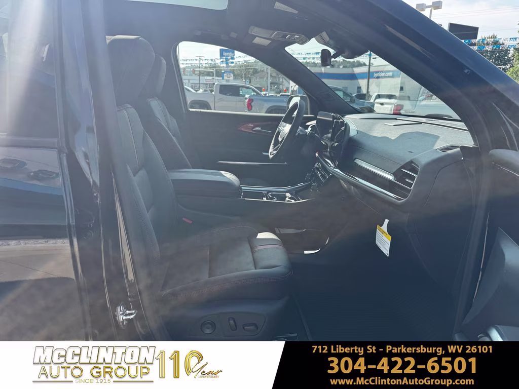 2026 Mosaic Black Metallic Chevrolet Traverse RS AWD SUV