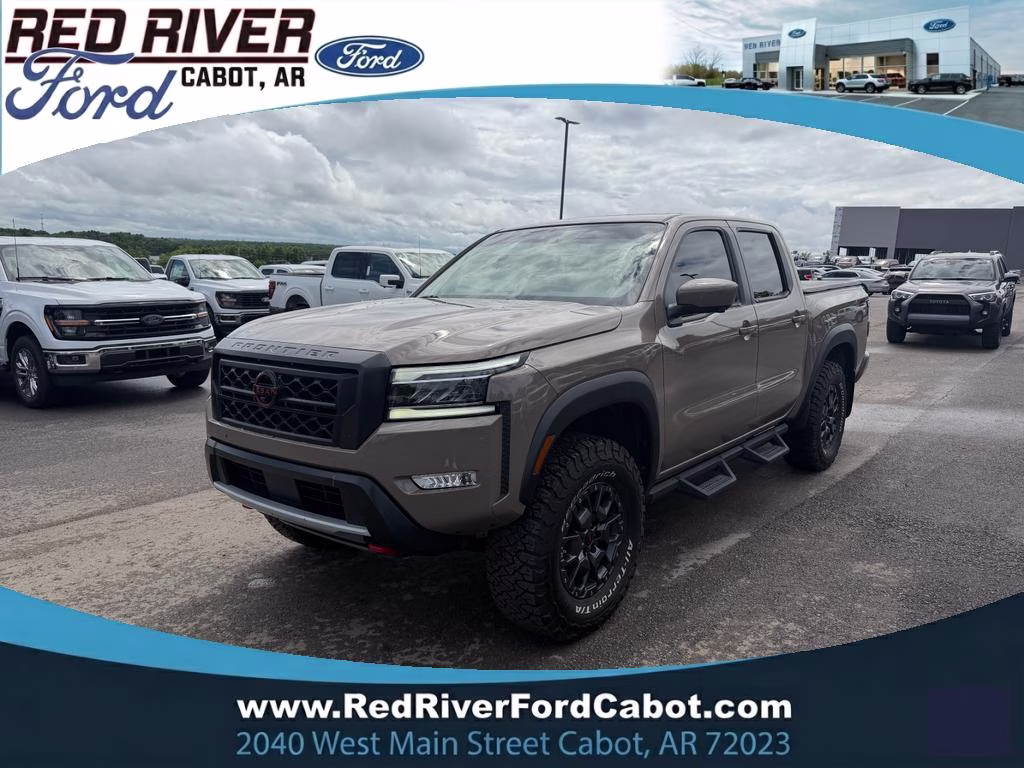 2024 Nissan Frontier PRO-4X Crew Cab 4X4's photo