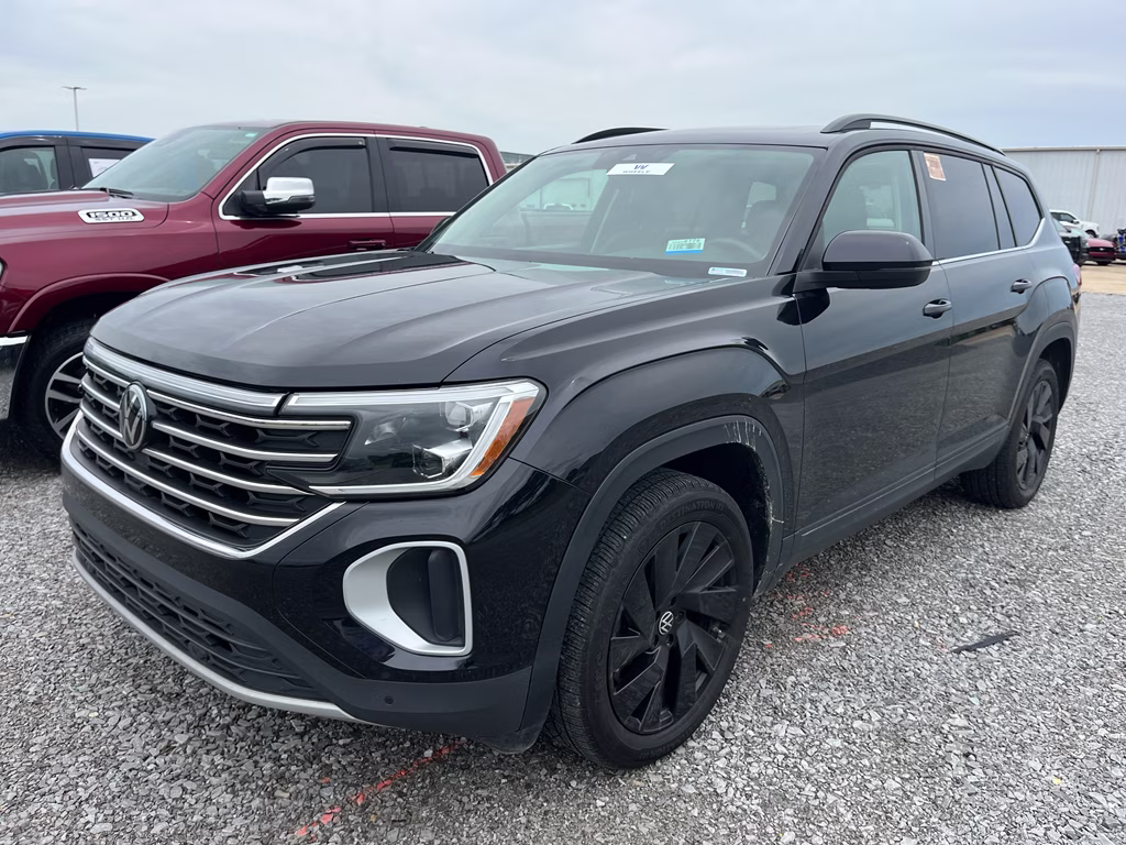 2024 Deep Black Pearl Volkswagen Atlas 2.0T SE w/Technology AWD SUV