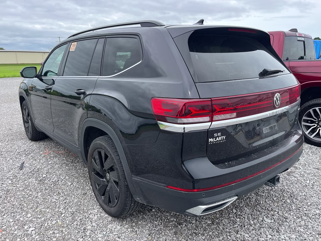 2024 Deep Black Pearl Volkswagen Atlas 2.0T SE w/Technology AWD SUV