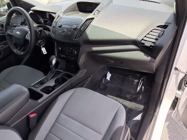 2019 Oxford White Ford Escape S FWD SUV