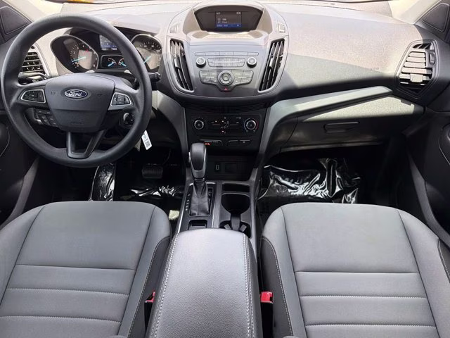 2019 Oxford White Ford Escape S FWD SUV