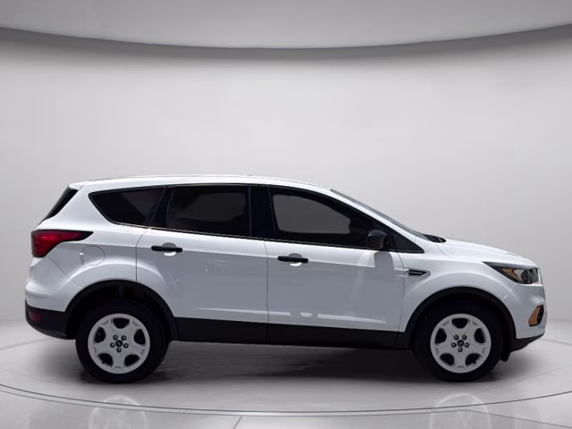2019 Oxford White Ford Escape S FWD SUV