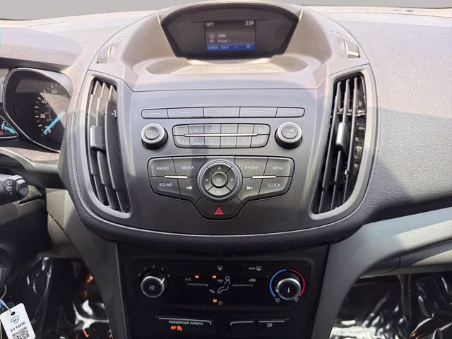 2019 Oxford White Ford Escape S FWD SUV