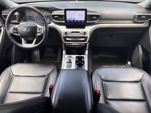 2022 Burgundy Ford Explorer XLT RWD SUV