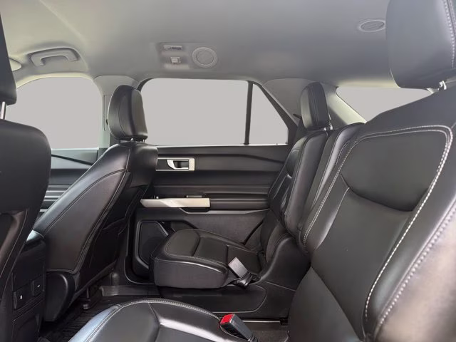 2022 Burgundy Ford Explorer XLT RWD SUV