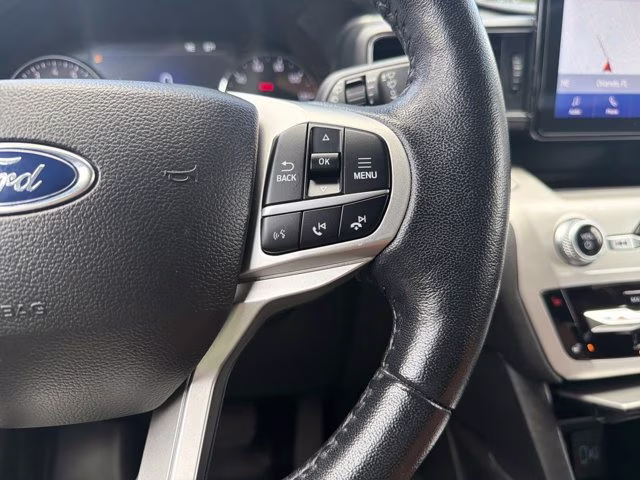 2022 Burgundy Ford Explorer XLT RWD SUV