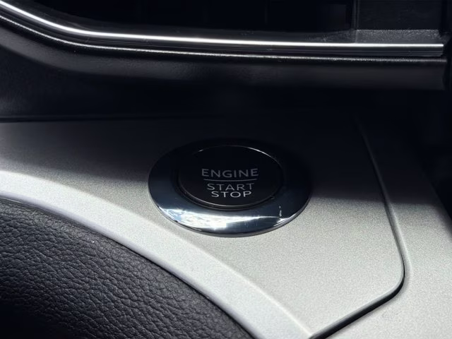 2022 Burgundy Ford Explorer XLT RWD SUV