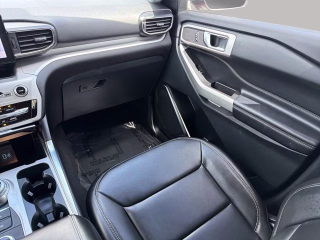 2024 Red Metallic Ford Explorer XLT 4X4 SUV