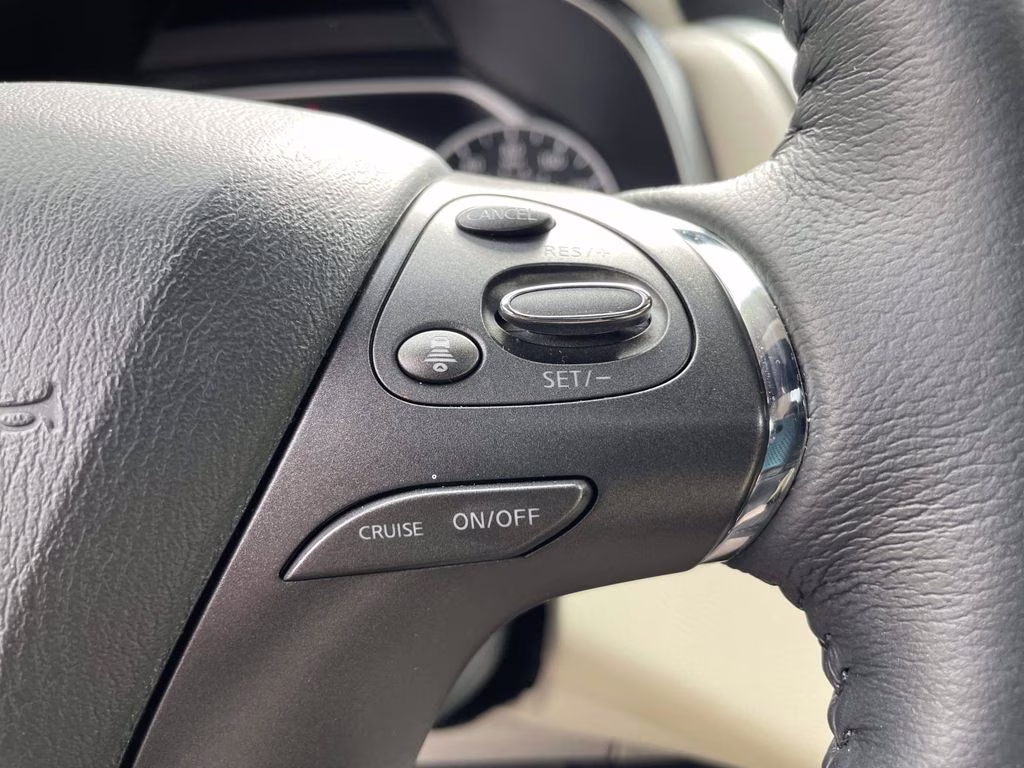 2024 Super Black Nissan Murano SL FWD SUV