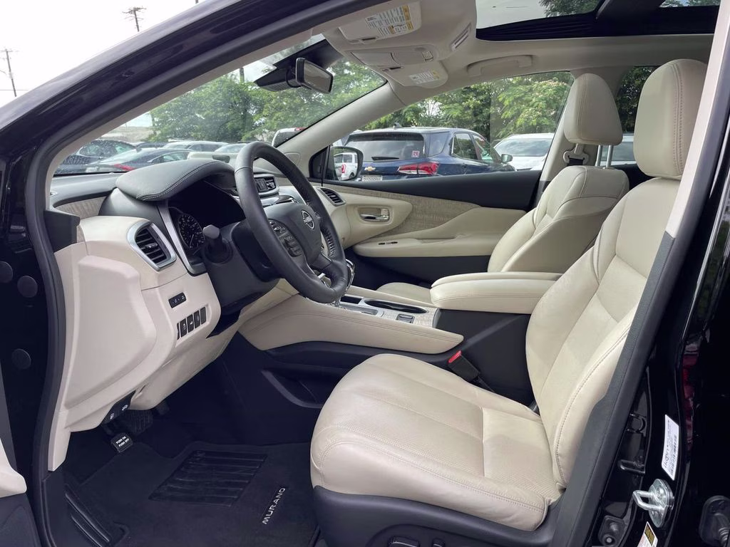 2024 Super Black Nissan Murano SL FWD SUV
