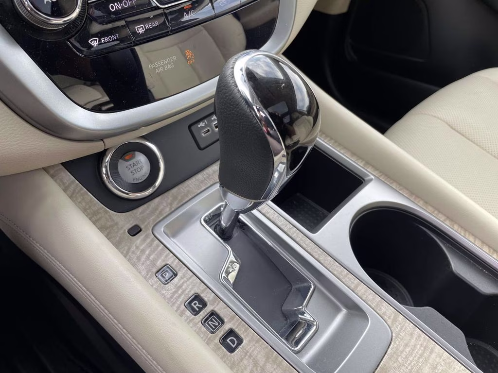 2024 Super Black Nissan Murano SL FWD SUV