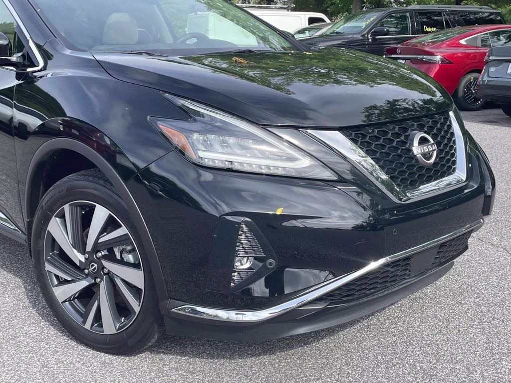 2024 Super Black Nissan Murano SL FWD SUV