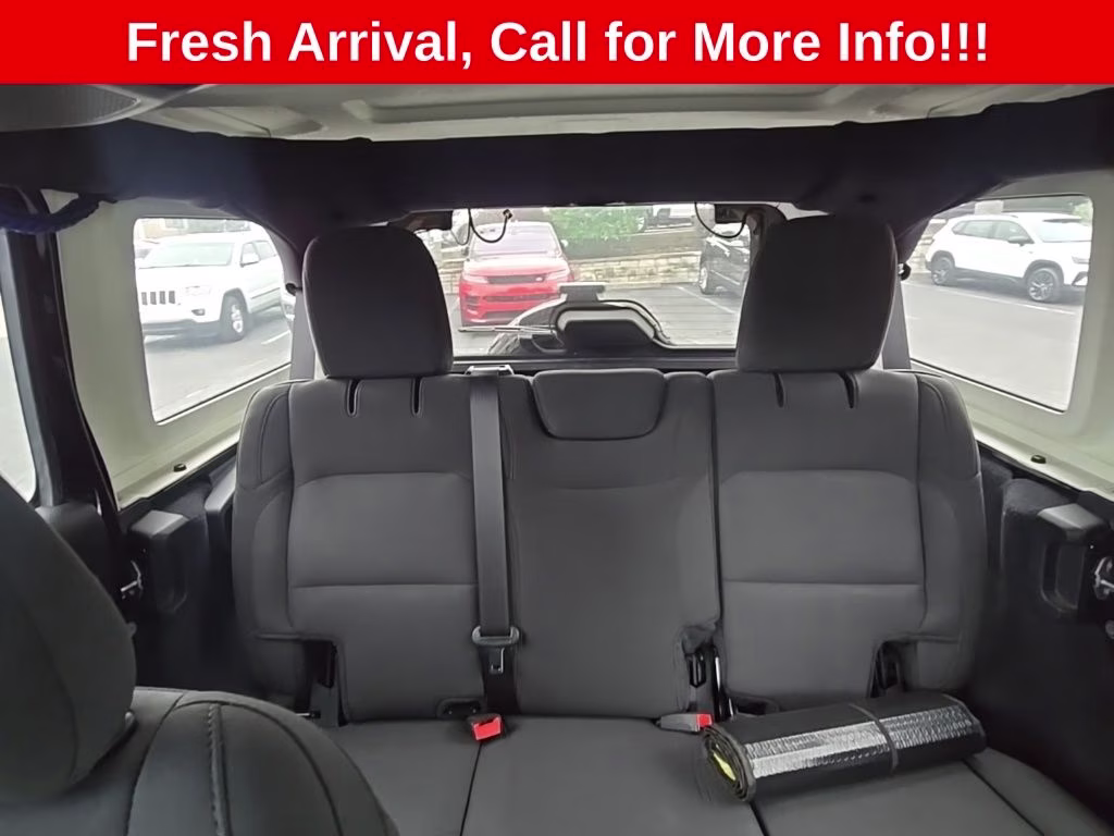 2019 Black Clearcoat Jeep Wrangler Unlimited Sahara 4X4 SUV
