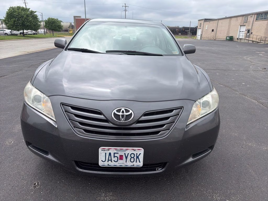 2009 Magnetic Gray Metallic Toyota Camry LE FWD Sedan