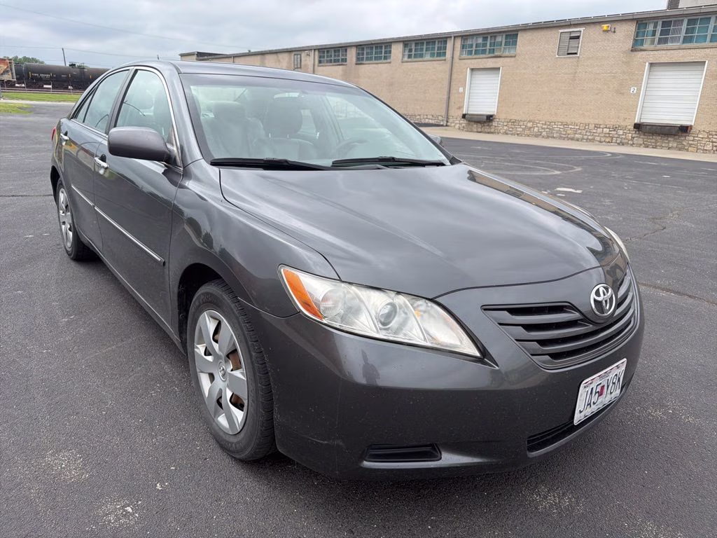 2009 Magnetic Gray Metallic Toyota Camry LE FWD Sedan