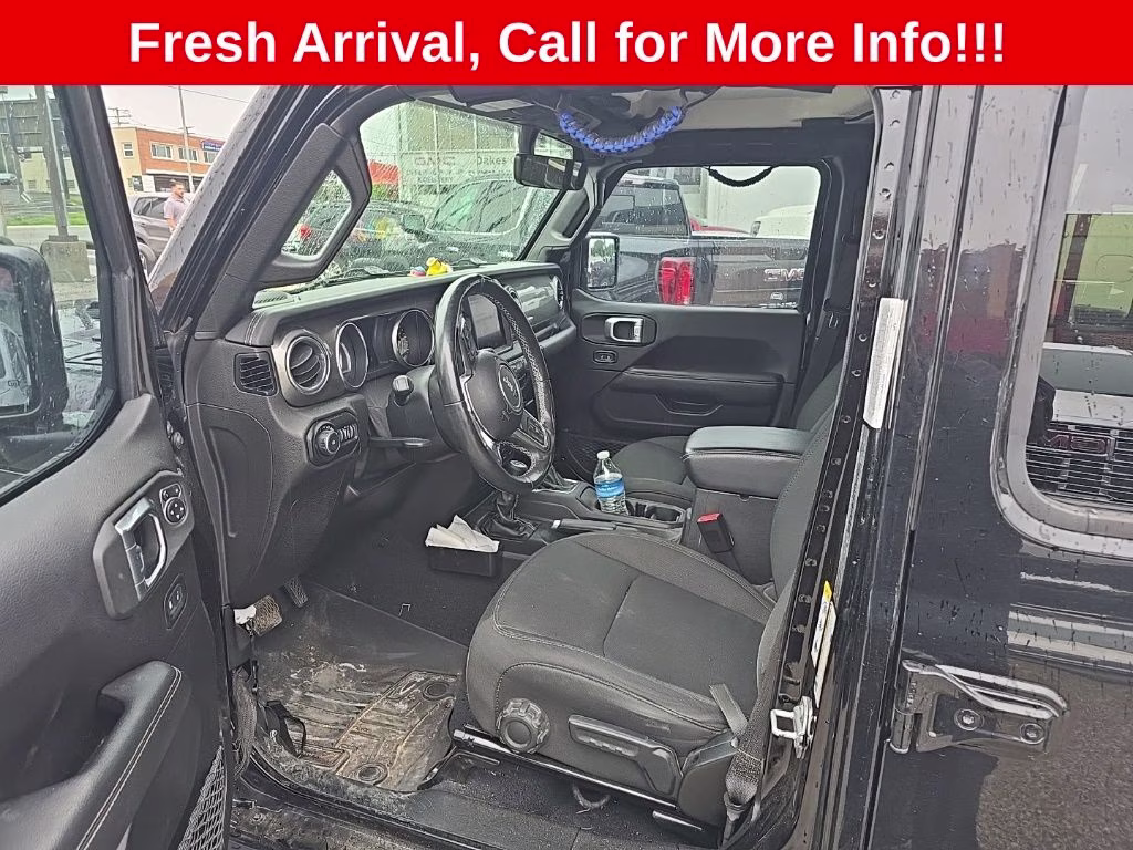 2019 Black Clearcoat Jeep Wrangler Unlimited Sahara 4X4 SUV