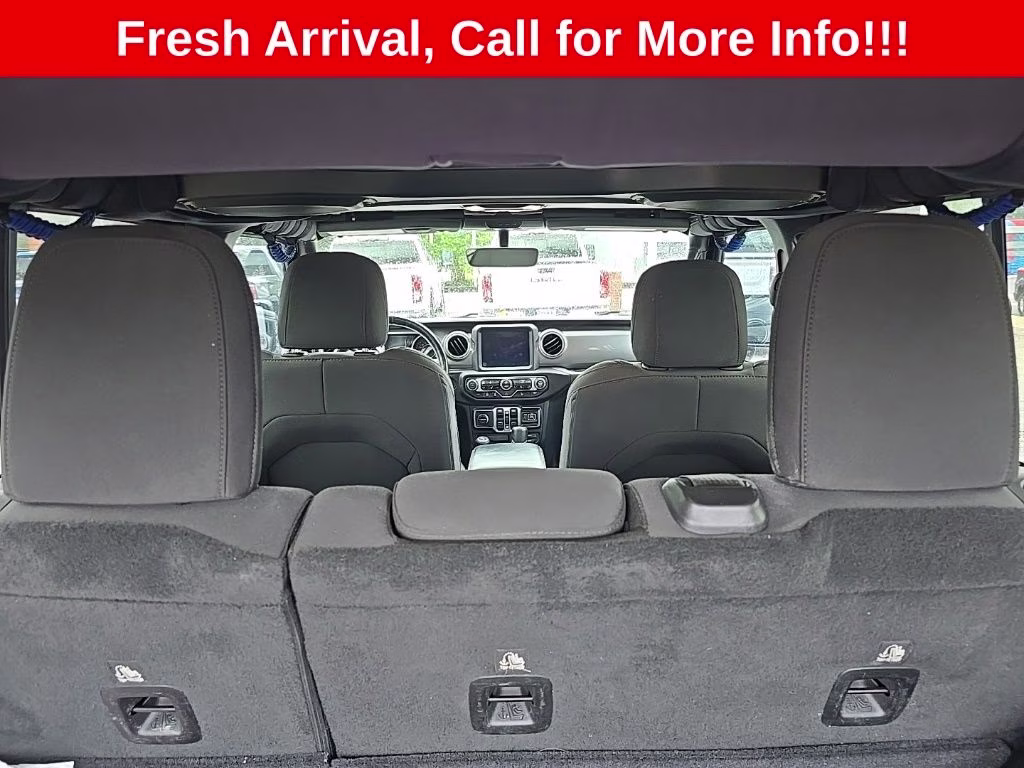 2019 Black Clearcoat Jeep Wrangler Unlimited Sahara 4X4 SUV