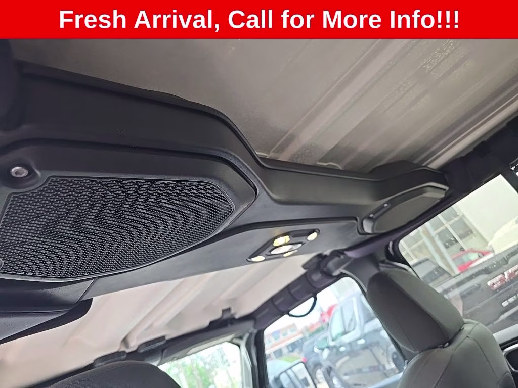 2019 Black Clearcoat Jeep Wrangler Unlimited Sahara 4X4 SUV