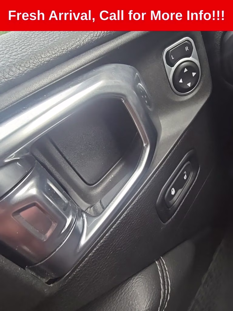 2019 Black Clearcoat Jeep Wrangler Unlimited Sahara 4X4 SUV