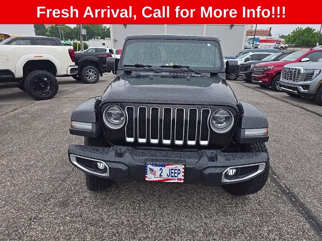 2019 Black Clearcoat Jeep Wrangler Unlimited Sahara 4X4 SUV
