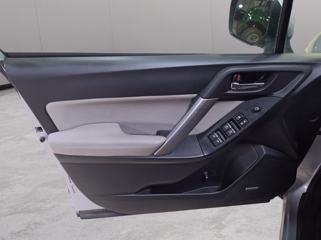 2018 Ice Silver Metallic Subaru Forester 2.5i Limited AWD SUV
