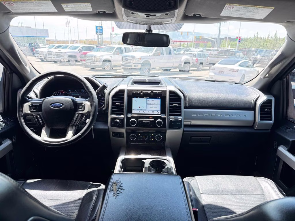 2019 Black Metallic Ford Super Duty F-250 SRW Lariat 4X4 Truck