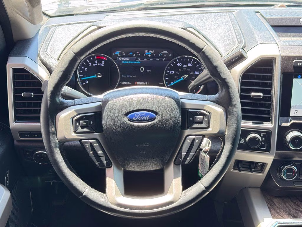 2019 Black Metallic Ford Super Duty F-250 SRW Lariat 4X4 Truck