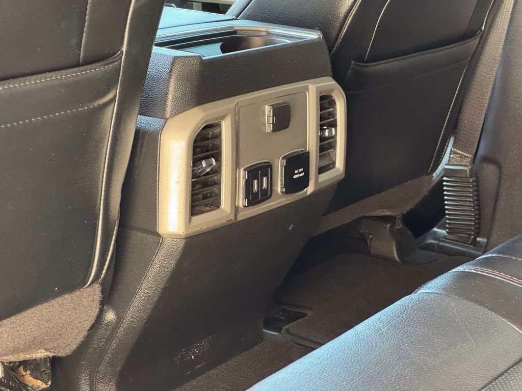 2019 Black Metallic Ford Super Duty F-250 SRW Lariat 4X4 Truck