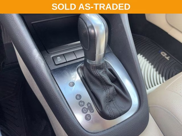 2014 Moonrock Silver Metallic Volkswagen Jetta SportWagen 2.0L TDI FWD Crossover