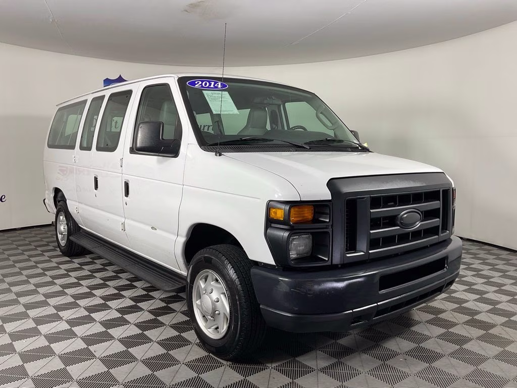 2014 Oxford White Ford E-350SD XL RWD Crossover