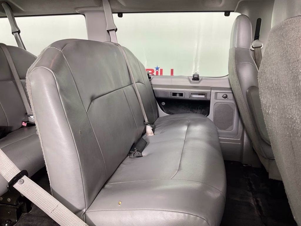 2014 Oxford White Ford E-350SD XL RWD Crossover