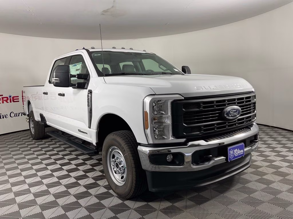 2026 Ford F-250 XL 4x4 Crew Cab 8' Box's photo