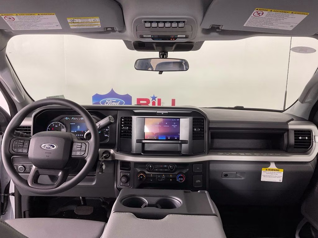 2026 Oxford White Ford Super Duty F-250 SRW XL 4X4 Truck