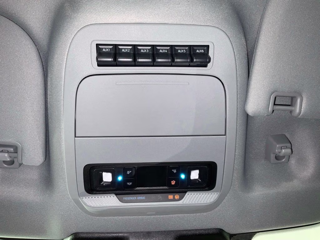 2026 Oxford White Ford Super Duty F-250 SRW XL 4X4 Truck