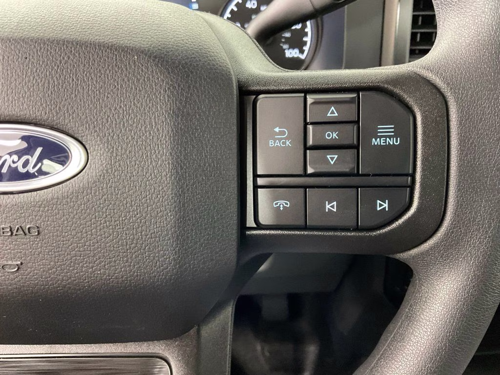 2026 Oxford White Ford Super Duty F-250 SRW XL 4X4 Truck