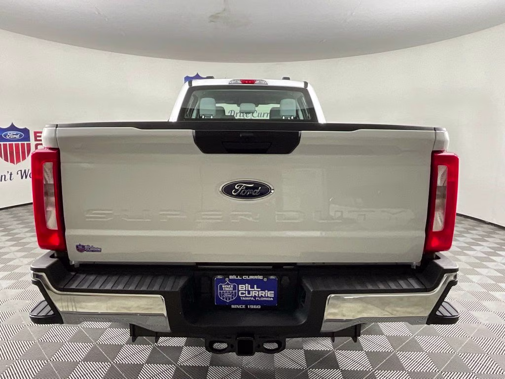 2026 Oxford White Ford Super Duty F-250 SRW XL 4X4 Truck