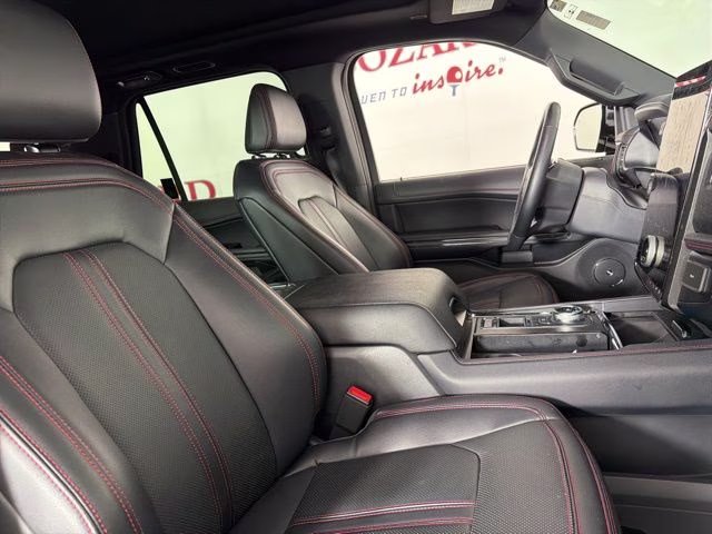 2023 Black Metallic Ford Expedition Max Limited RWD SUV