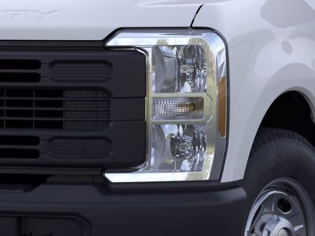 2026 Oxford White Ford Super Duty F-250 SRW XL RWD Truck