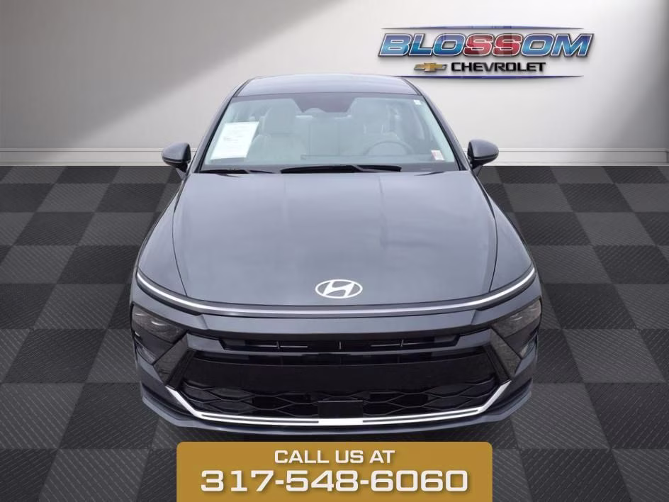 2025 Gray Hyundai Sonata SEL FWD Sedan