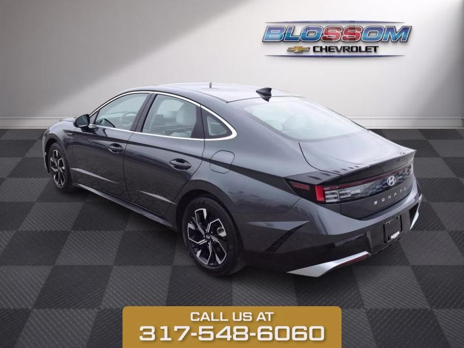 2025 Gray Hyundai Sonata SEL FWD Sedan