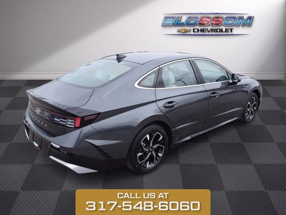 2025 Gray Hyundai Sonata SEL FWD Sedan