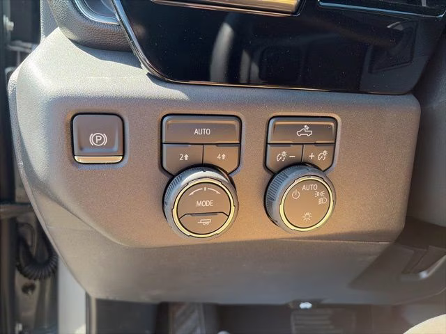 2026 Sterling Gray Metallic Chevrolet Silverado 1500 LT 4X4 Truck
