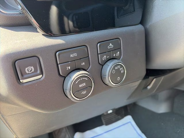 2026 Sterling Gray Metallic Chevrolet Silverado 1500 LT 4X4 Truck