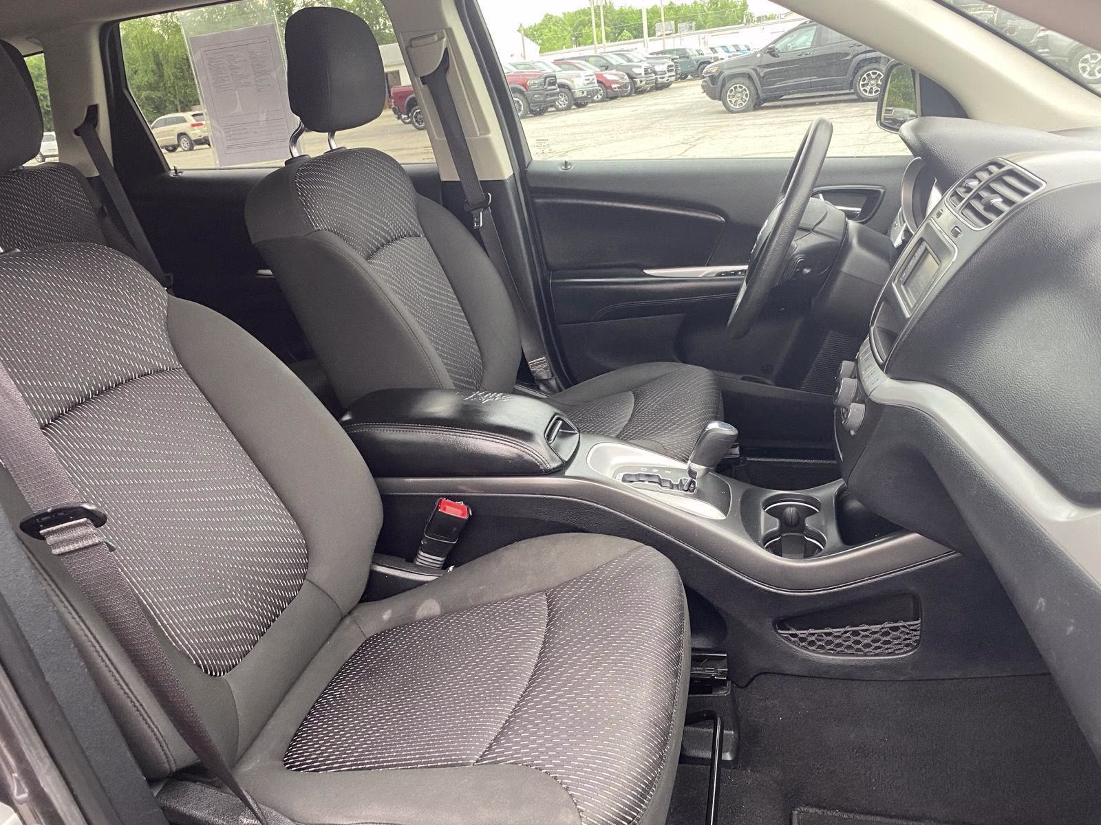2020 Granite Pearlcoat Dodge Journey SE Value FWD SUV