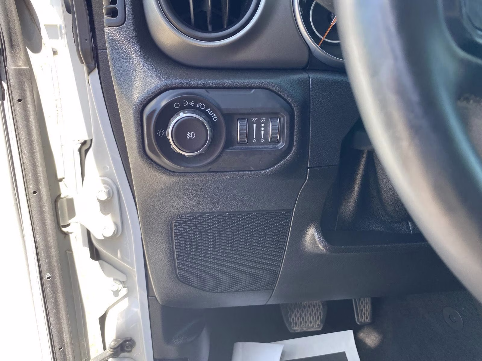 2018 Bright White Clearcoat Jeep Wrangler Sport S 4X4 SUV