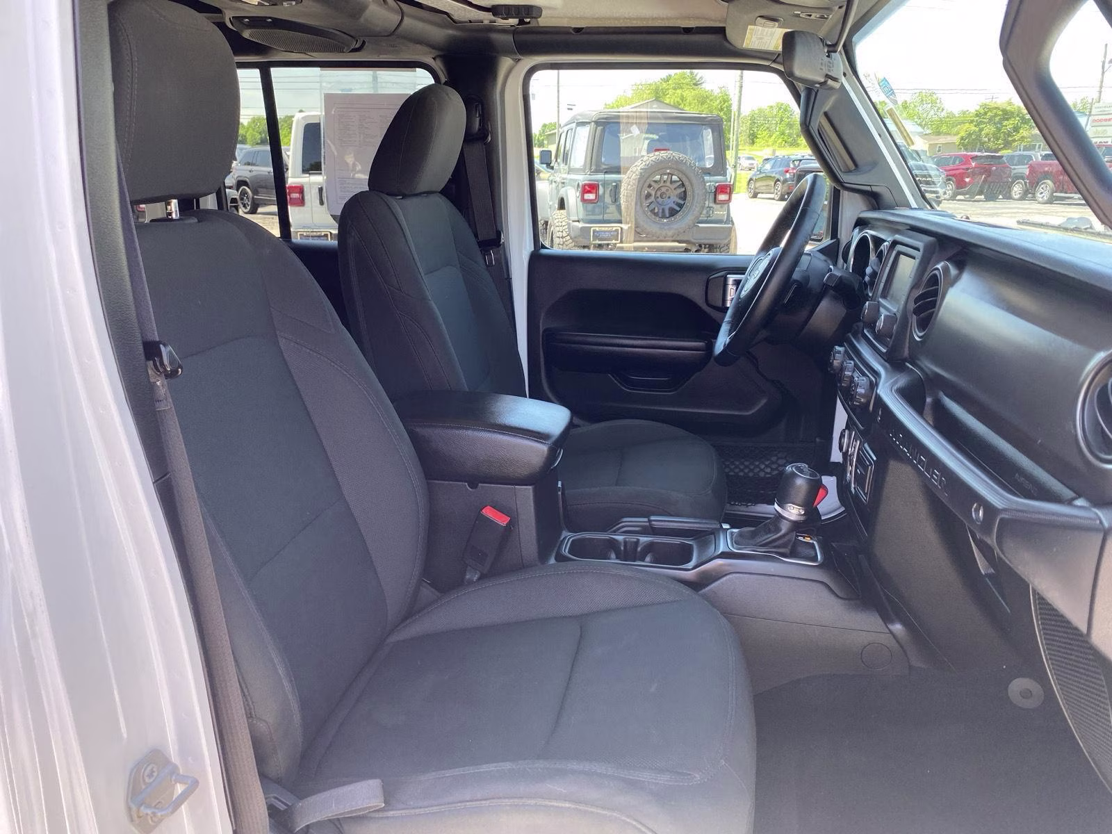 2018 Bright White Clearcoat Jeep Wrangler Sport S 4X4 SUV